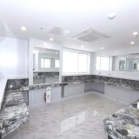 Gwanganli Hotel 1
